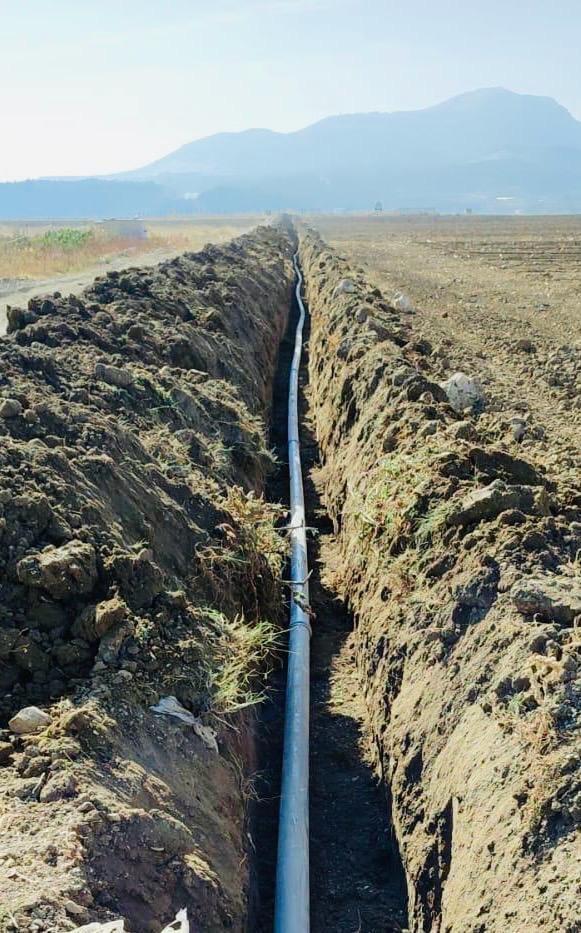 Merkez Hacılar Köyü’nde 4000 metre kapalı sistem sulama tesisi çalışmamız tamamlandı. Köyümüze hayırlı olsun.